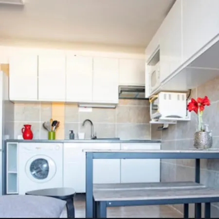 New Apt 4 Persons 5 Min Beach Lejlighed